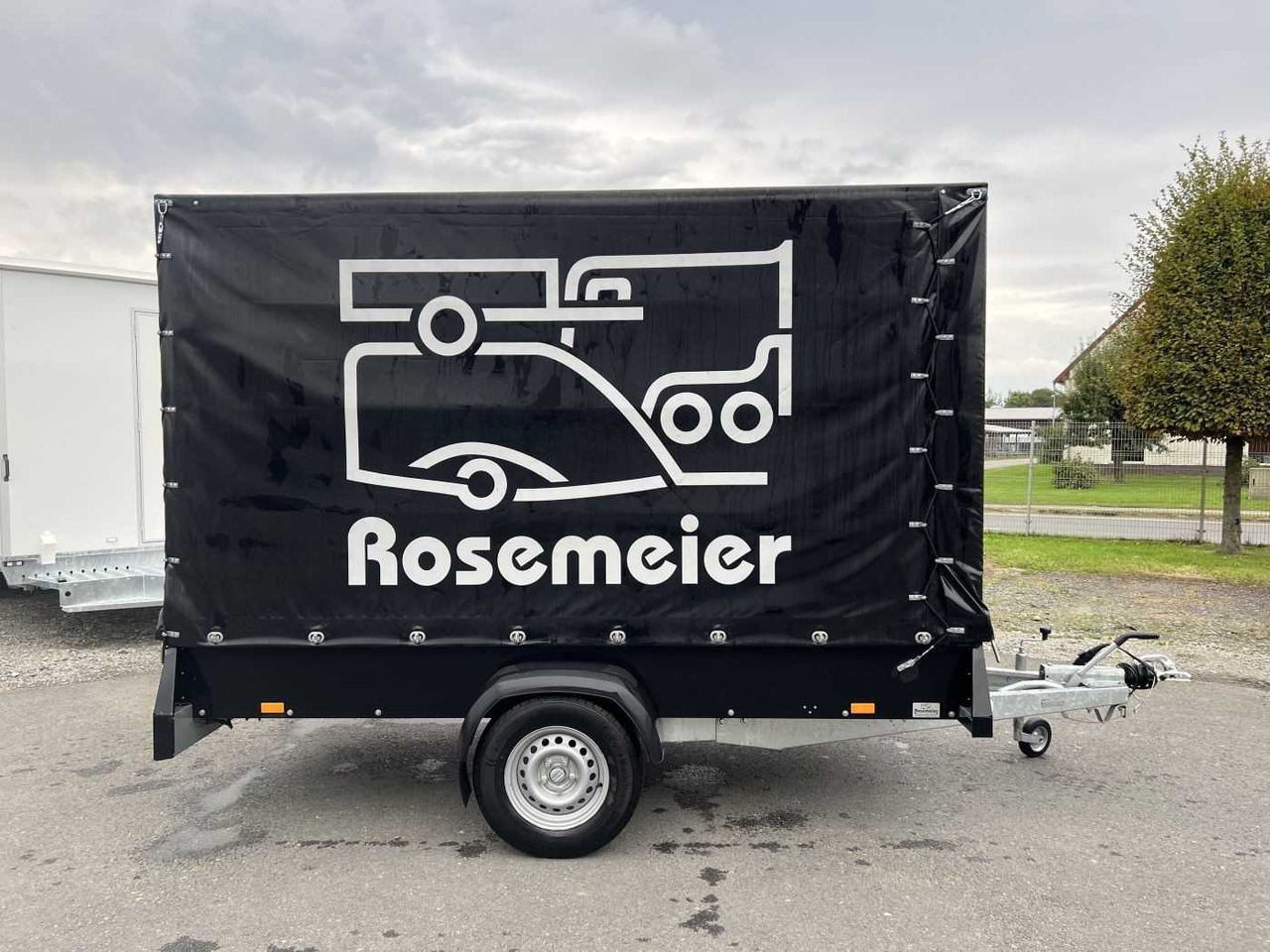 ROSEMEIER VE Spectrum C 13.30 Plane Kastenanhänger gebremst - Причеп для легкових автомобілів: фото 1 ROSEMEIER VE Spectrum C 13.30 Plane Kastenanhänger gebremst - Причеп для легкових автомобілів: фото 1