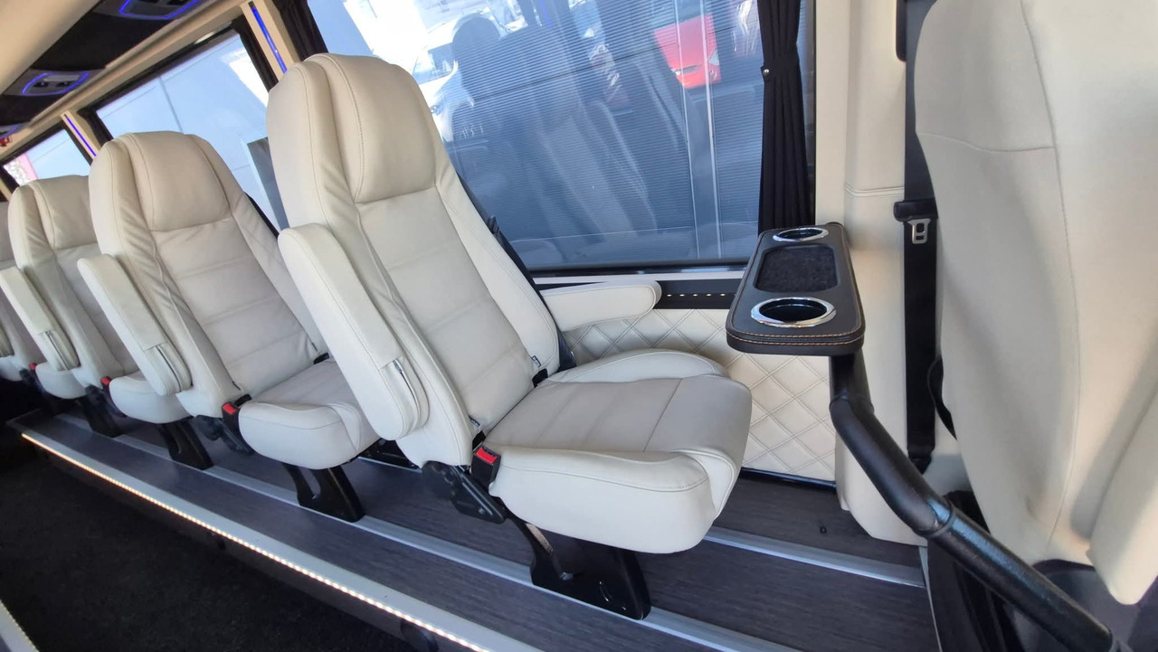 Мікроавтобус, Пасажирський фургон MERCEDES-BENZ Sprinter 519 4x4 high and low drive: фото 13