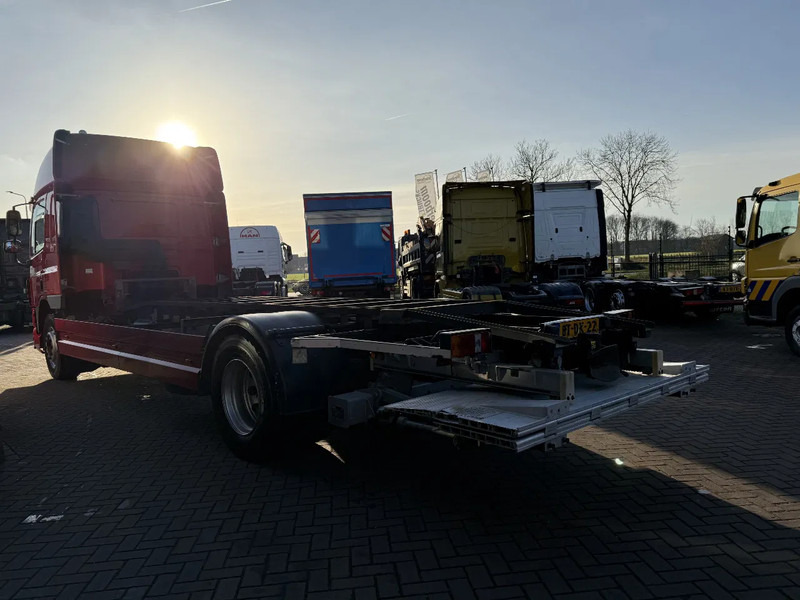 DAF CF 75 CF75-250 4X2 SPACECAB/RENOVA/STEEL/AIR/AIRCO/HOLLAND TRUCK - Контейнеровоз/ Змінний кузов вантажівка: фото 5 DAF CF 75 CF75-250 4X2 SPACECAB/RENOVA/STEEL/AIR/AIRCO/HOLLAND TRUCK - Контейнеровоз/ Змінний кузов вантажівка: фото 5