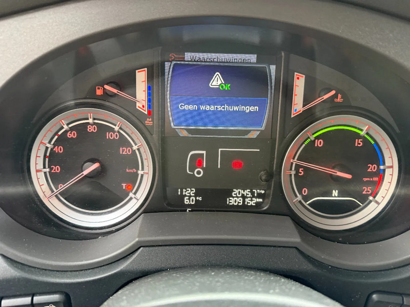 DAF XF 460 XF460 6X2 SCC EURO6 CHASSIS - HOLLAND TRUCK - SMART TACHO -TOP CONDITION!!!! - Вантажівка шасі: фото 4 DAF XF 460 XF460 6X2 SCC EURO6 CHASSIS - HOLLAND TRUCK - SMART TACHO -TOP CONDITION!!!! - Вантажівка шасі: фото 4