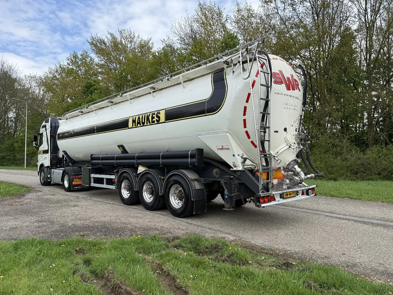 Kässbohrer SSK-60 Kipp-Silo 60.000liter TOP ZUSTAND HOLLAND TRAILER!!!!!!!!! - Напівпричіп цистерна: фото 1 Kässbohrer SSK-60 Kipp-Silo 60.000liter TOP ZUSTAND HOLLAND TRAILER!!!!!!!!! - Напівпричіп цистерна: фото 1