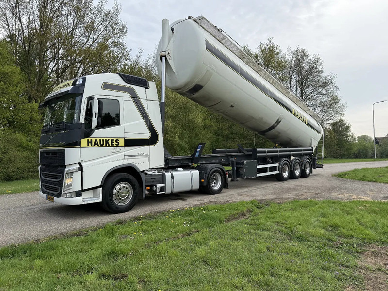 Kässbohrer SSK-60 Kipp-Silo 60.000liter TOP ZUSTAND HOLLAND TRAILER!!!!!!!!! - Напівпричіп цистерна: фото 4 Kässbohrer SSK-60 Kipp-Silo 60.000liter TOP ZUSTAND HOLLAND TRAILER!!!!!!!!! - Напівпричіп цистерна: фото 4