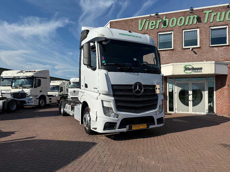 Mercedes-Benz Actros Actros 2542LL 6X2 BDF / ACC / AHK/ TUV 8-2026 / NL TRUCK - Контейнеровоз/ Змінний кузов вантажівка: фото 1 Mercedes-Benz Actros Actros 2542LL 6X2 BDF / ACC / AHK/ TUV 8-2026 / NL TRUCK - Контейнеровоз/ Змінний кузов вантажівка: фото 1