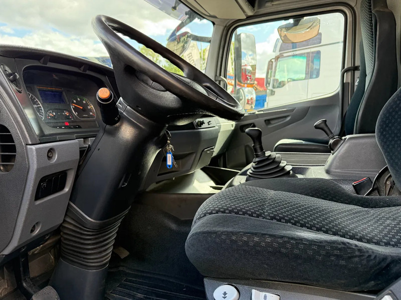 Mercedes-Benz Atego 1224 Atego 1224L 4X2 Schaltgetriebe / Schiebeplane + LBW / Euro5 / Holland Truck - Тентована вантажівка: фото 3 Mercedes-Benz Atego 1224 Atego 1224L 4X2 Schaltgetriebe / Schiebeplane + LBW / Euro5 / Holland Truck - Тентована вантажівка: фото 3