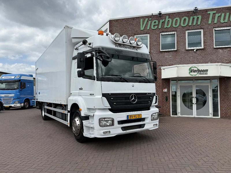 Mercedes-Benz Axor 1824 Axor 1824L mit 7.70m Koffer und Ladebordwand - Вантажівка з закритим кузовом: фото 1 Mercedes-Benz Axor 1824 Axor 1824L mit 7.70m Koffer und Ladebordwand - Вантажівка з закритим кузовом: фото 1