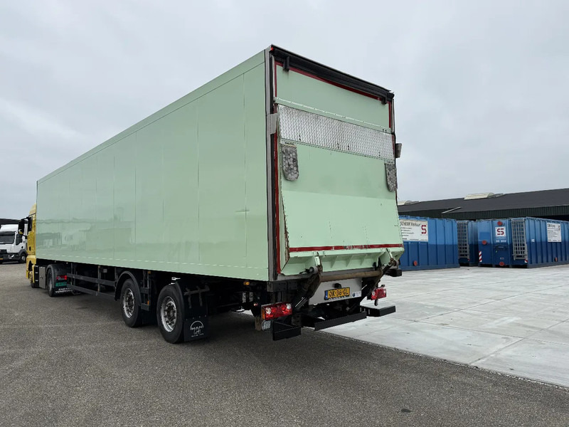 Schmitz Cargobull 2-Assige gestuurde bloemen/planten oplegger met 2 tons klep en kachel NIEUWE APK!!!!!!!!! - Рефрижератор напівпричіп: фото 2 Schmitz Cargobull 2-Assige gestuurde bloemen/planten oplegger met 2 tons klep en kachel NIEUWE APK!!!!!!!!! - Рефрижератор напівпричіп: фото 2