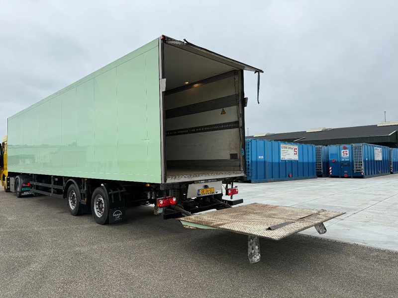 Schmitz Cargobull 2-Assige gestuurde bloemen/planten oplegger met 2 tons klep en kachel NIEUWE APK!!!!!!!!! - Рефрижератор напівпричіп: фото 4 Schmitz Cargobull 2-Assige gestuurde bloemen/planten oplegger met 2 tons klep en kachel NIEUWE APK!!!!!!!!! - Рефрижератор напівпричіп: фото 4