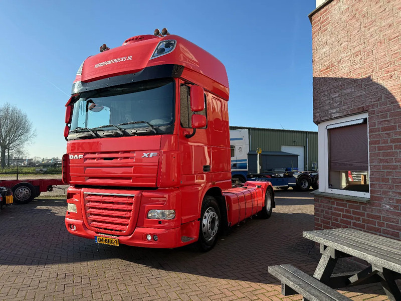 DAF XF 105.460 XF105-460 4X2 SUPERSPCECAB RETARDER - Тягач: фото 2 DAF XF 105.460 XF105-460 4X2 SUPERSPCECAB RETARDER - Тягач: фото 2
