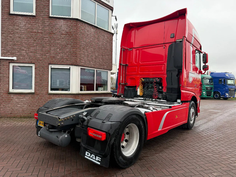 DAF XF 440 XF440 4X2 SSC / Full options / Hydraulics / Leder / Smart Tacho / TOP ZUSTAND - Тягач: фото 4 DAF XF 440 XF440 4X2 SSC / Full options / Hydraulics / Leder / Smart Tacho / TOP ZUSTAND - Тягач: фото 4