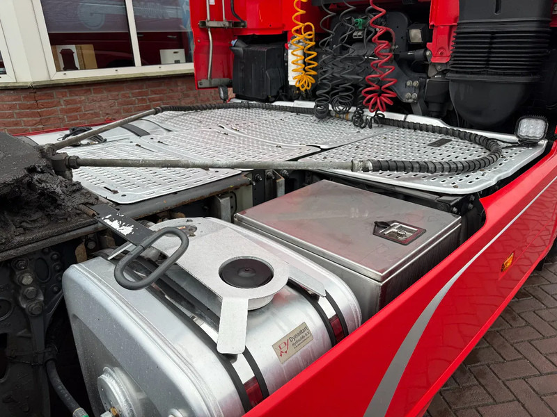 DAF XF 440 XF440 4X2 SSC / Full options / Hydraulics / Leder / Smart Tacho / TOP ZUSTAND - Тягач: фото 5 DAF XF 440 XF440 4X2 SSC / Full options / Hydraulics / Leder / Smart Tacho / TOP ZUSTAND - Тягач: фото 5