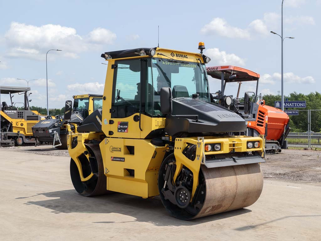 BOMAG BW 154 AP-4v AM - Дорожній каток: фото 4 BOMAG BW 154 AP-4v AM - Дорожній каток: фото 4