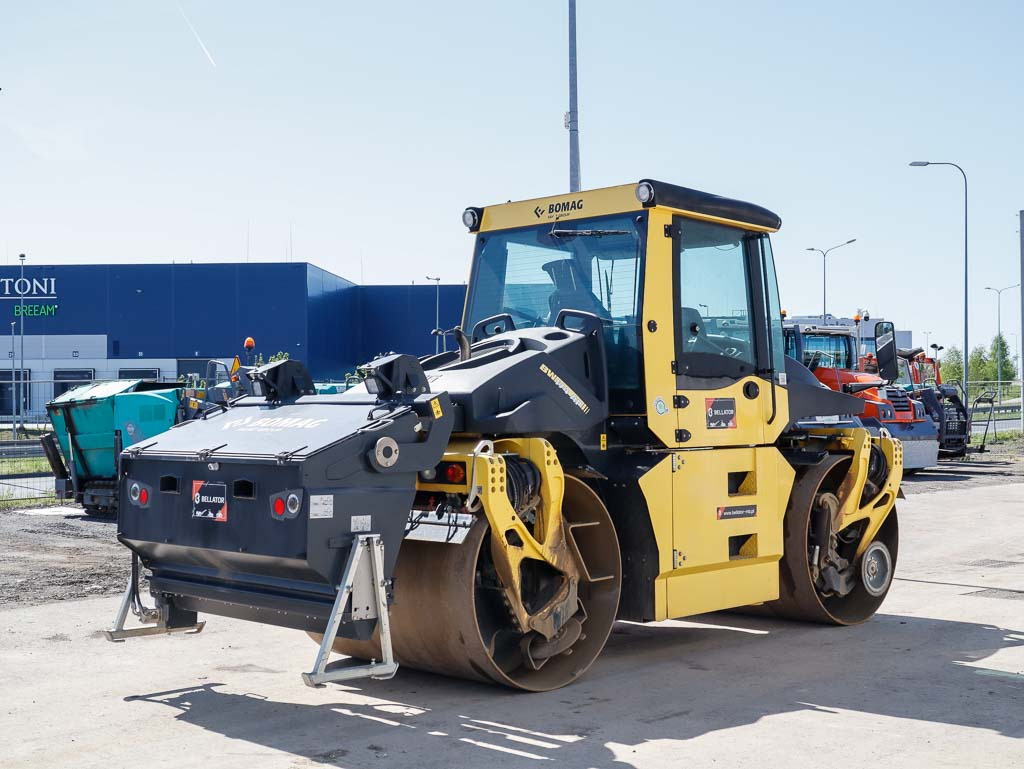 Дорожній каток BOMAG BW 174 AP-4v: фото 6