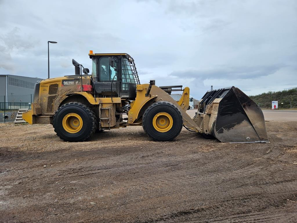 CATERPILLAR - Колісний навантажувач: фото 4 CATERPILLAR - Колісний навантажувач: фото 4