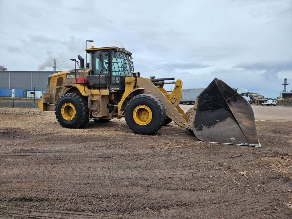 CATERPILLAR - Колісний навантажувач: фото 2 CATERPILLAR - Колісний навантажувач: фото 2