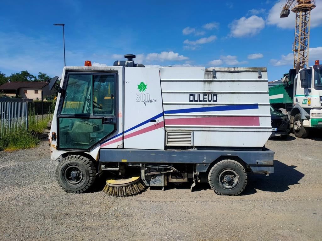 DULEVO 200-4 - Підмітально-прибиральна машина: фото 1 DULEVO 200-4 - Підмітально-прибиральна машина: фото 1