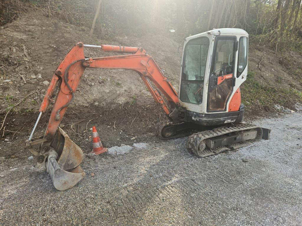 KUBOTA U 25 - Міні-екскаватор: фото 2 KUBOTA U 25 - Міні-екскаватор: фото 2