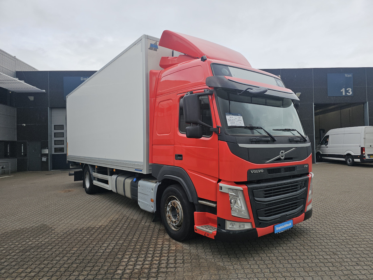 Volvo FM340 - Вантажівка з закритим кузовом: фото 2 Volvo FM340 - Вантажівка з закритим кузовом: фото 2