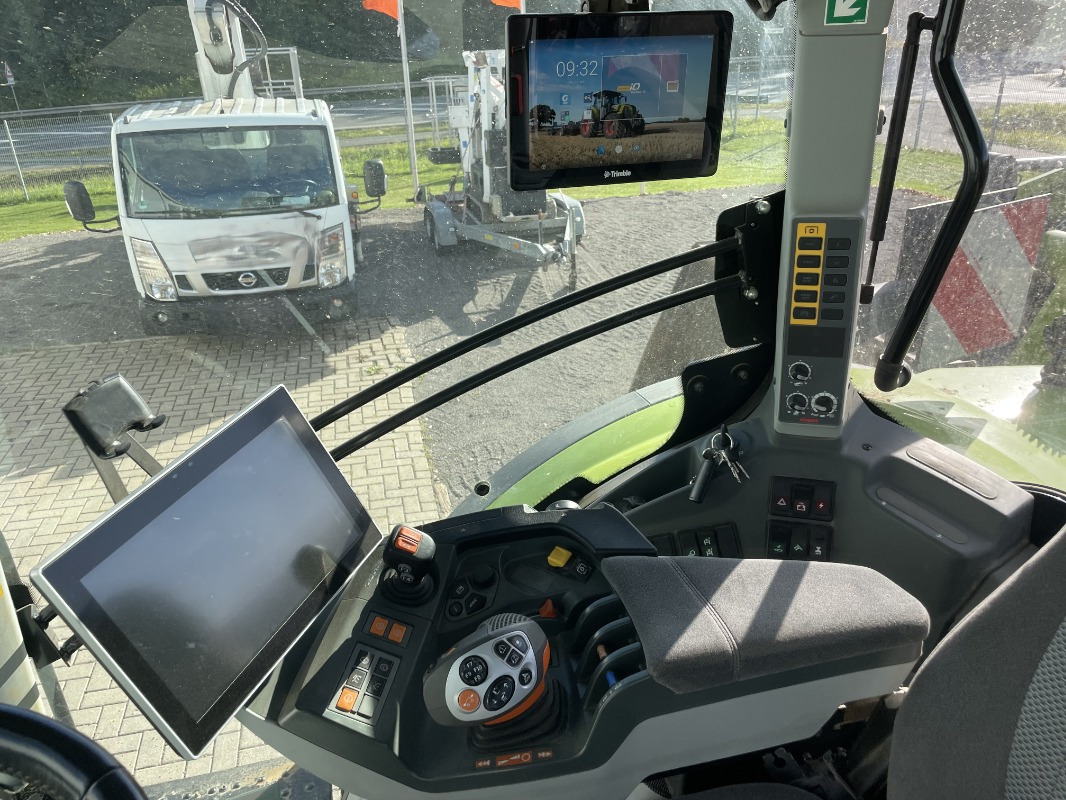 CLAAS Arion 660 CMATIC - Трактор: фото 5 CLAAS Arion 660 CMATIC - Трактор: фото 5