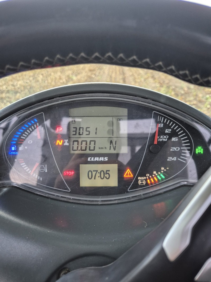 CLAAS Axion 870 - Трактор: фото 3 CLAAS Axion 870 - Трактор: фото 3