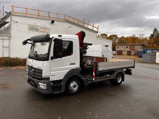Mercedes-Benz Atego 818 mit Ladekran - Вантажівка з маніпулятором: фото 1 Mercedes-Benz Atego 818 mit Ladekran - Вантажівка з маніпулятором: фото 1