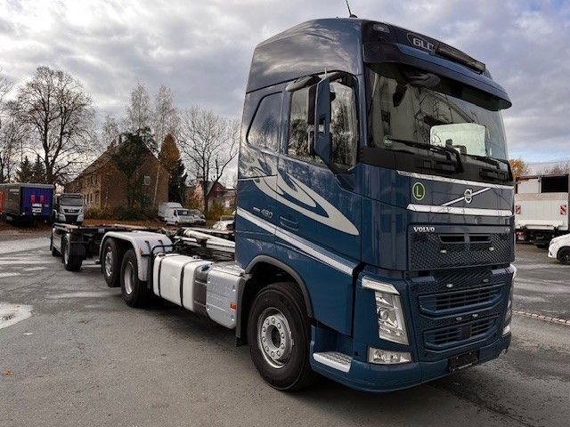 Volvo FH 460 Globetrotter Meiller Abrollkipper - Гаковий мультиліфт вантажівка: фото 1 Volvo FH 460 Globetrotter Meiller Abrollkipper - Гаковий мультиліфт вантажівка: фото 1