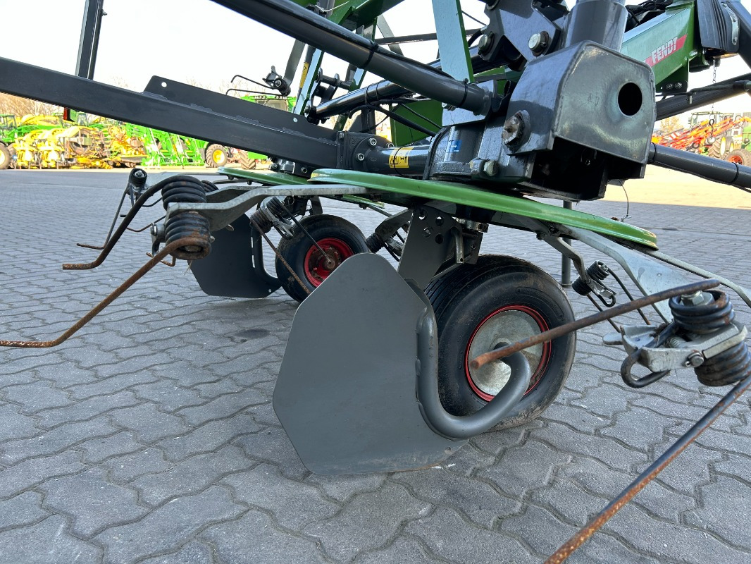 Fendt Lotus 770 - Сіноворушилка: фото 3 Fendt Lotus 770 - Сіноворушилка: фото 3