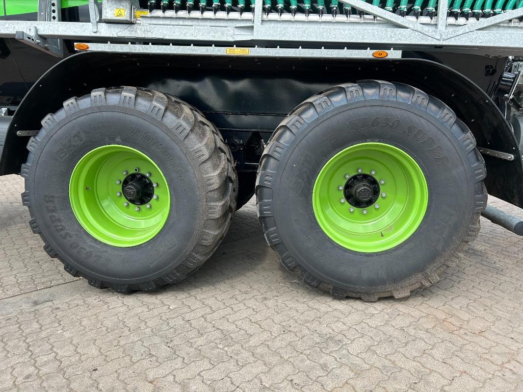 Fliegl VFW 18000 MAXX LINE PLUS - Техніка для внесення добрив: фото 3 Fliegl VFW 18000 MAXX LINE PLUS - Техніка для внесення добрив: фото 3