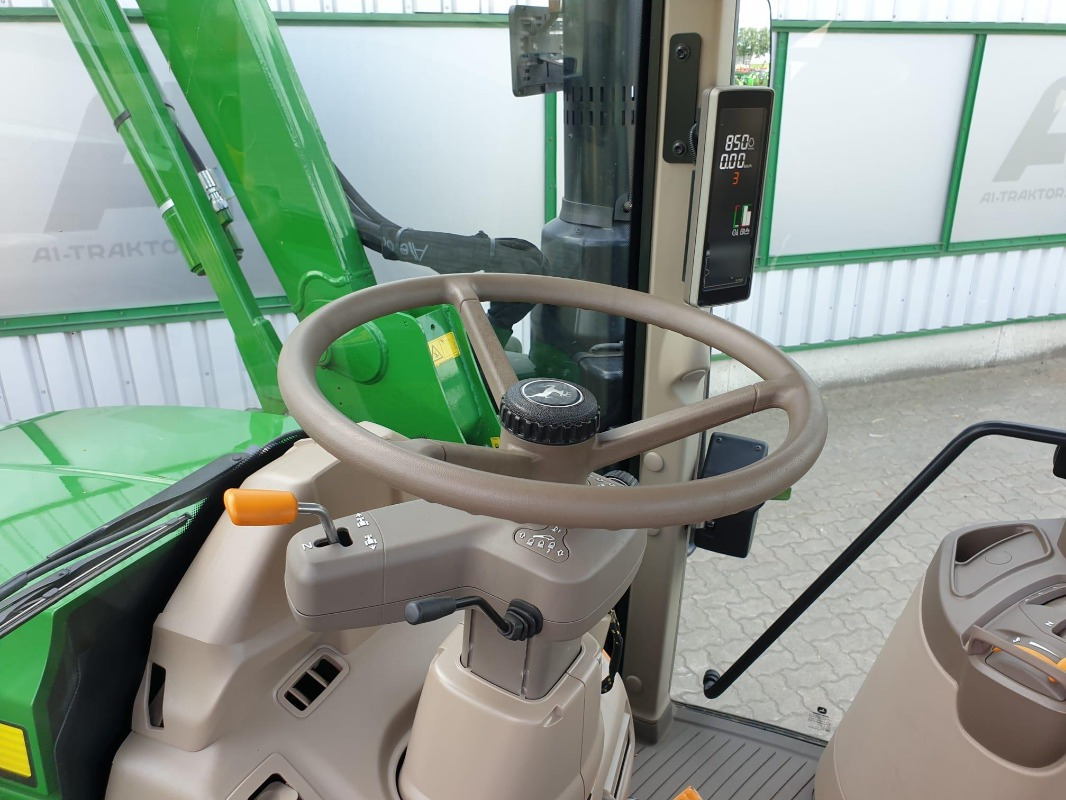 John Deere 6100M **MIETRÜCKLÄUFER** - Трактор: фото 2 John Deere 6100M **MIETRÜCKLÄUFER** - Трактор: фото 2