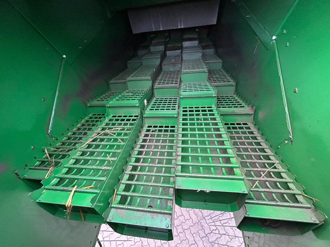 John Deere T560 - Зернозбиральний комбайн: фото 2 John Deere T560 - Зернозбиральний комбайн: фото 2