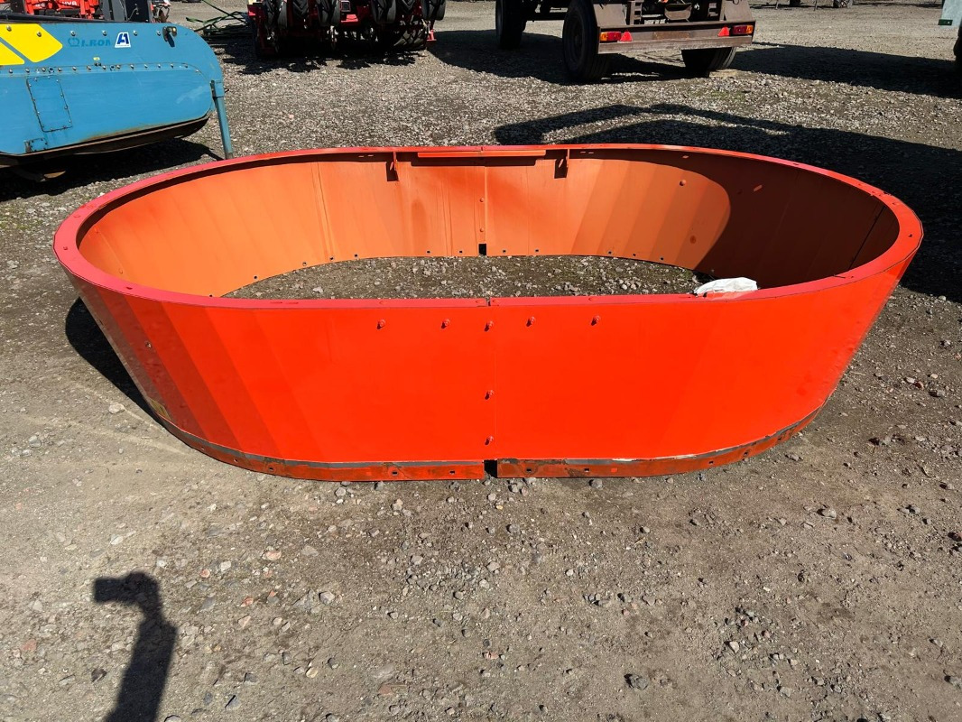 Kuhn Aufbau zum Euromix 1270 - Техніка для силосу: фото 4 Kuhn Aufbau zum Euromix 1270 - Техніка для силосу: фото 4