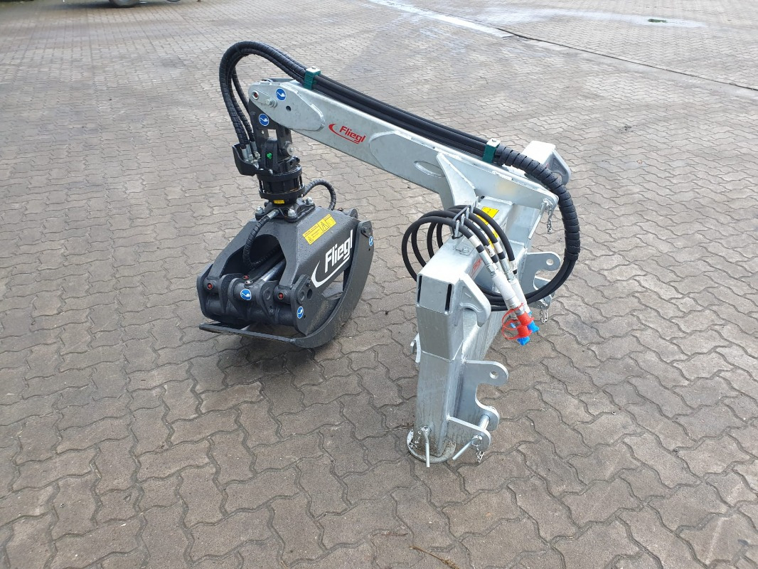 Fliegl RZ 185 COMBI PLUS - Лісозаготівельна техніка: фото 2 Fliegl RZ 185 COMBI PLUS - Лісозаготівельна техніка: фото 2