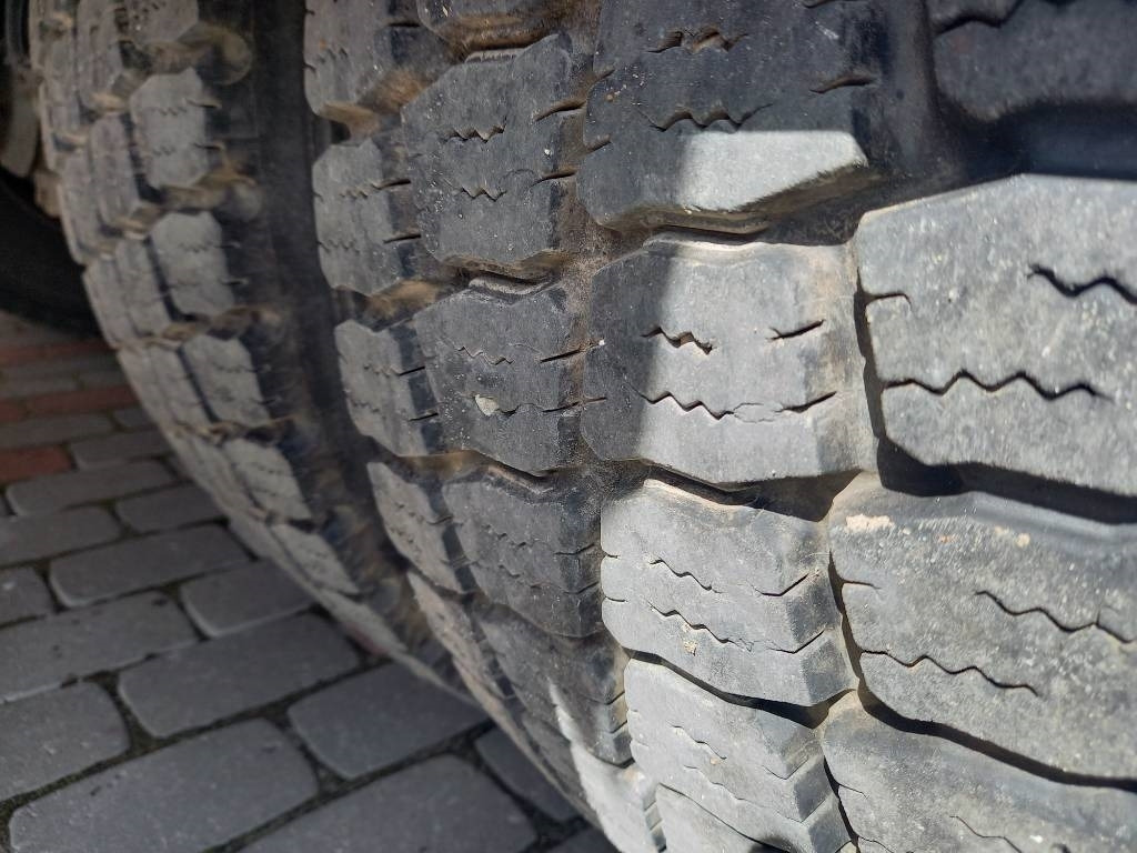 Вантажівка з закритим кузовом Volvo FL 240, 4x2, SIDE-OPENING: фото 26
