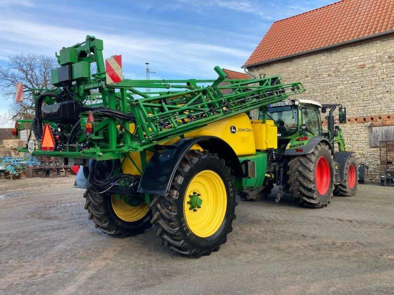 John Deere M740I - Обприскувач причіпний: фото 2 John Deere M740I - Обприскувач причіпний: фото 2