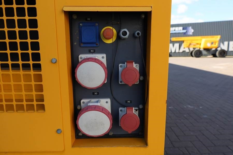 Atlas Copco QAS 150 Diesel, 150KVA - Електричний генератор: фото 3 Atlas Copco QAS 150 Diesel, 150KVA - Електричний генератор: фото 3