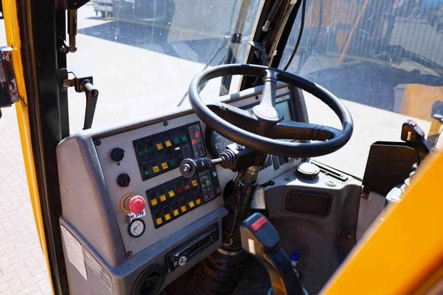 Demag AC30 City Diesel, 4x4x4 Drive, 30t Capacity, 25m M - Всюдихідний кран: фото 5 Demag AC30 City Diesel, 4x4x4 Drive, 30t Capacity, 25m M - Всюдихідний кран: фото 5