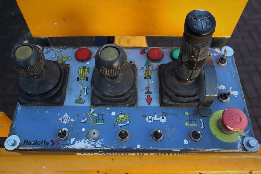 Haulotte H14TX As-Is, Diesel, 4x4 Drive, 14m Working Height - Телескопічний підйомник: фото 3 Haulotte H14TX As-Is, Diesel, 4x4 Drive, 14m Working Height - Телескопічний підйомник: фото 3