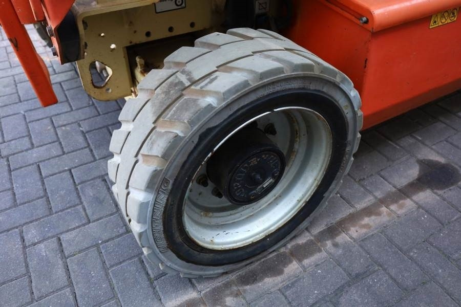 Ножичний підйомник JLG 4069LE Electric, 14.2m Working Height, 360kg Capac: фото 12 Ножичний підйомник JLG 4069LE Electric, 14.2m Working Height, 360kg Capac: фото 12