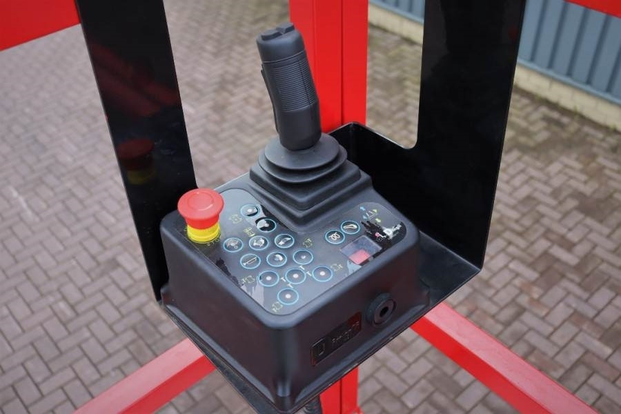 Magni DS1523RT New And Available Directly From Stock, Di  - Ножичний підйомник: фото 4 Magni DS1523RT New And Available Directly From Stock, Di  - Ножичний підйомник: фото 4