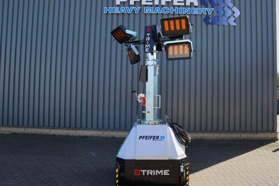 Trime X-Mast 4 × 320W Valid Inspection, *Guarantee - Освітлювальна вежа: фото 1 Trime X-Mast 4 × 320W Valid Inspection, *Guarantee - Освітлювальна вежа: фото 1