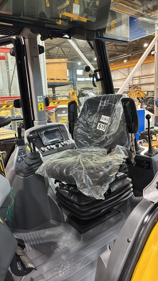 CATERPILLAR 434 - Екскаватор-навантажувач: фото 2 CATERPILLAR 434 - Екскаватор-навантажувач: фото 2