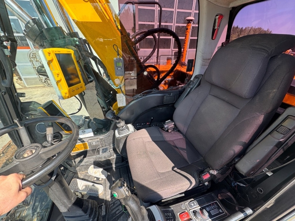 JCB 175 - Колісний екскаватор: фото 4 JCB 175 - Колісний екскаватор: фото 4