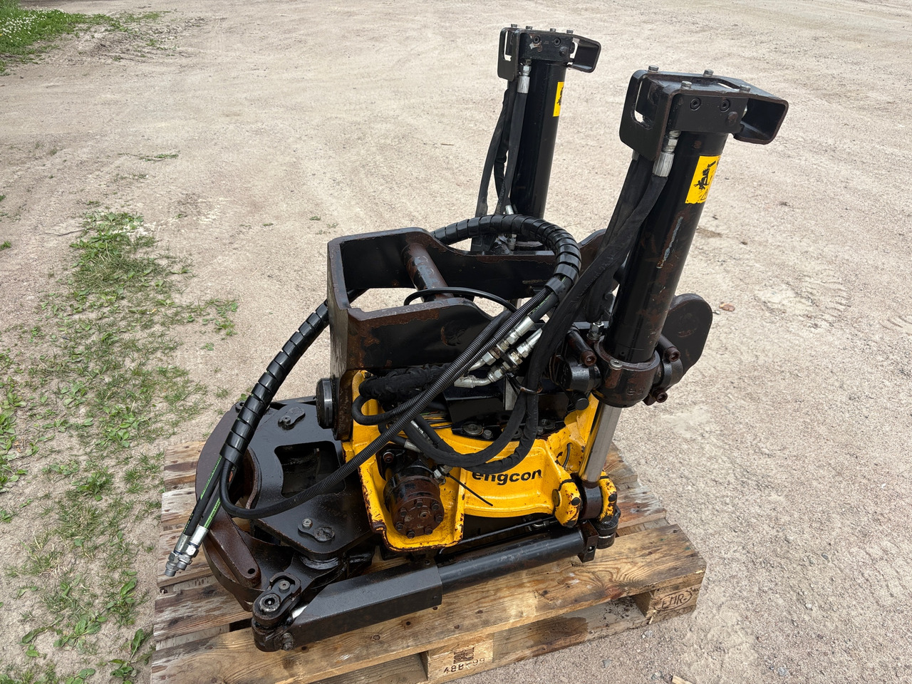 Engcon - Тилтротатор: фото 1 Engcon - Тилтротатор: фото 1
