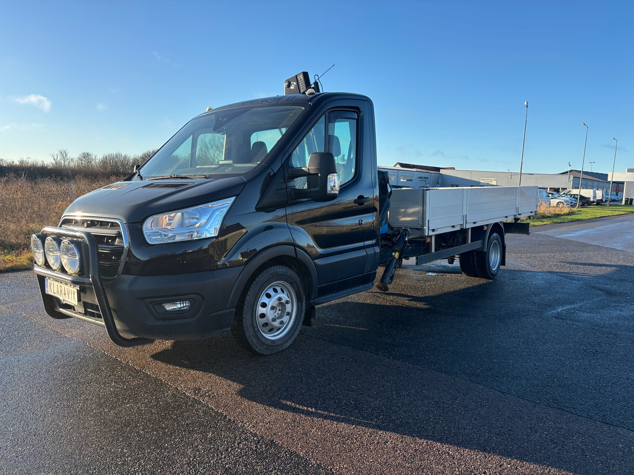Ford Transit - Вантажівка з маніпулятором: фото 1 Ford Transit - Вантажівка з маніпулятором: фото 1