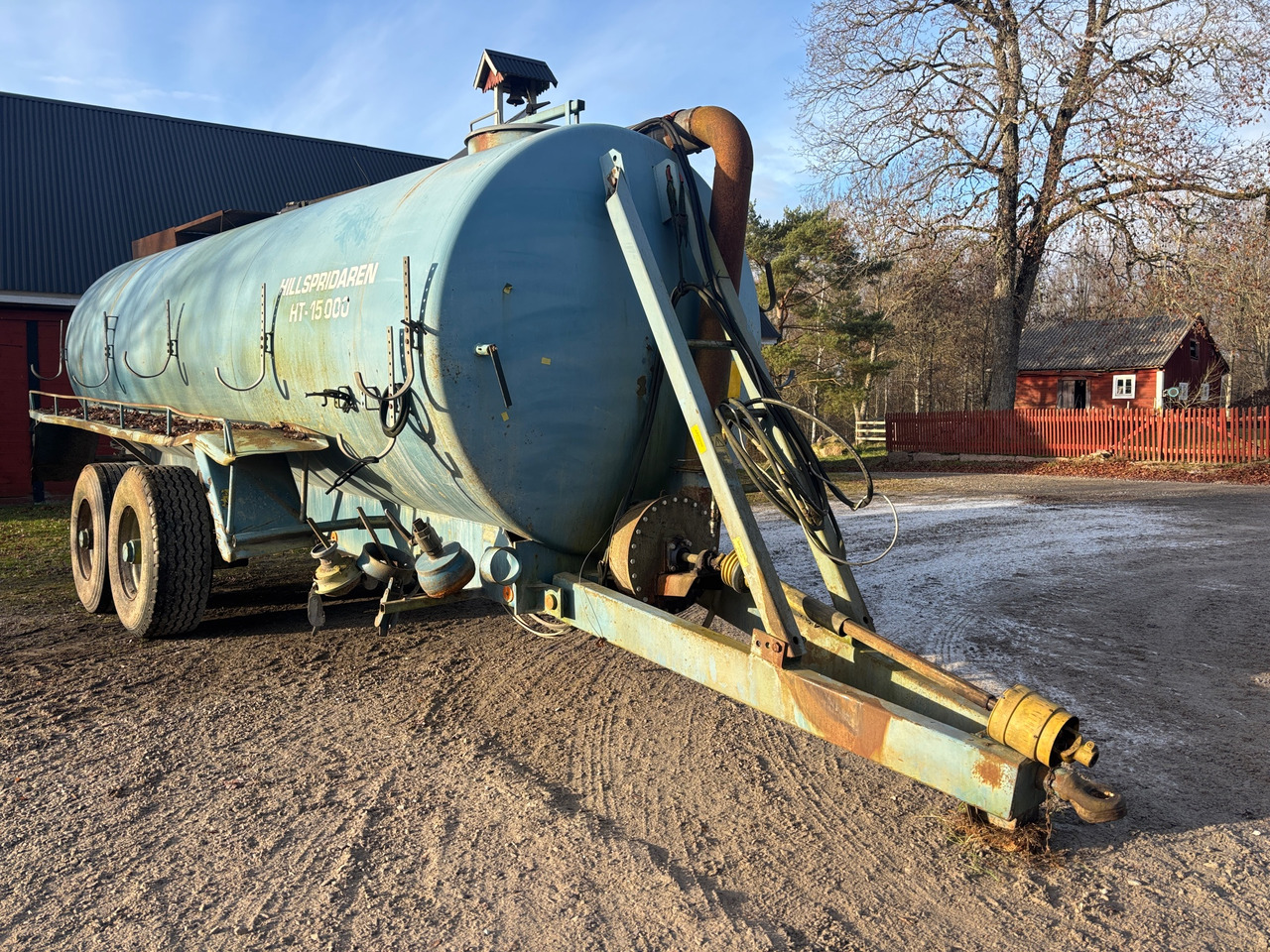 Hillspridaren HT-15000 - Розкидач рідких добрив: фото 1 Hillspridaren HT-15000 - Розкидач рідких добрив: фото 1