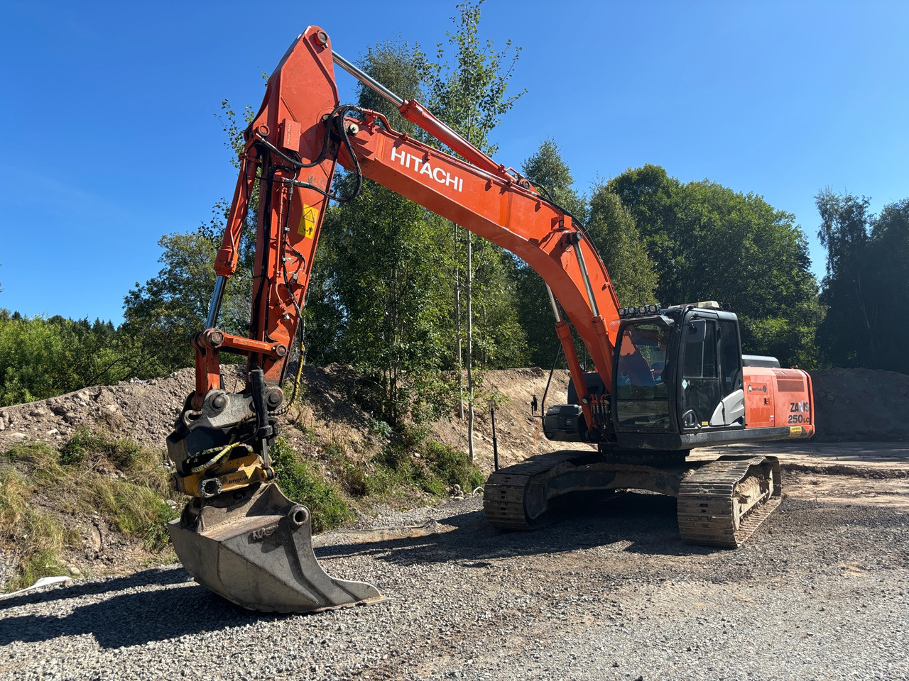 Hitachi ZX 250LC-5B - Екскаватор: фото 1 Hitachi ZX 250LC-5B - Екскаватор: фото 1