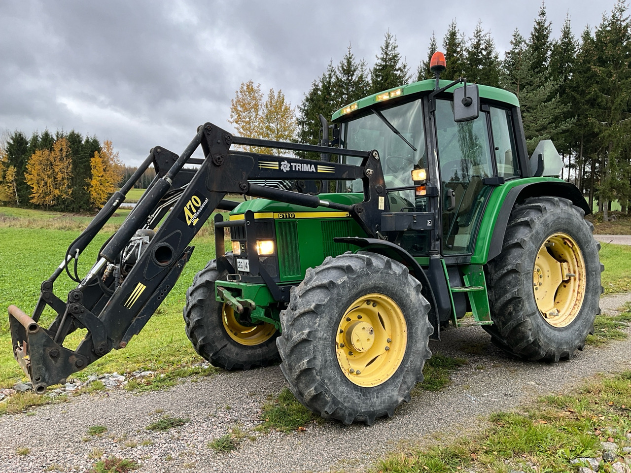 John Deere 6110 - Трактор: фото 1 John Deere 6110 - Трактор: фото 1