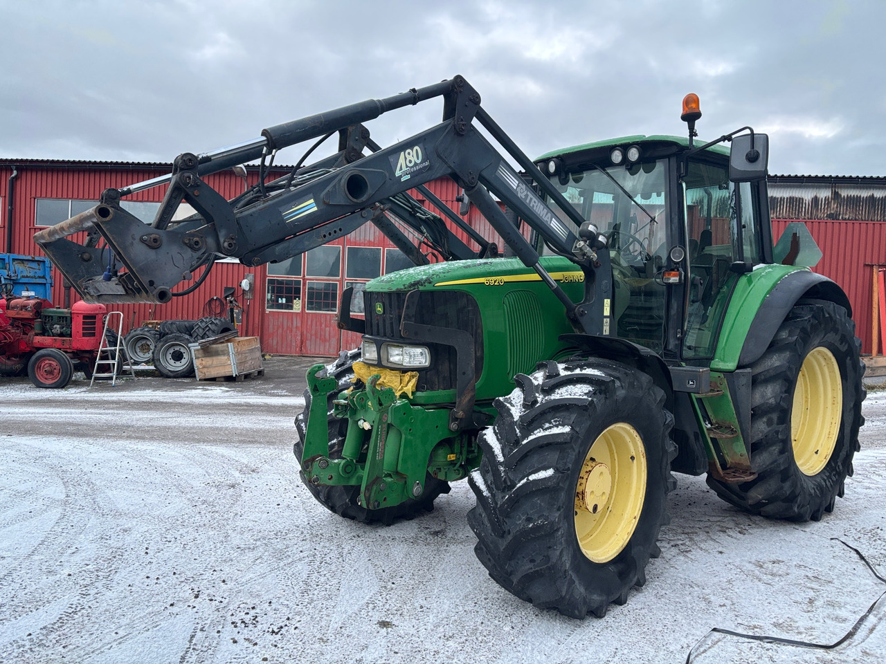 John Deere 6920 - Трактор: фото 1 John Deere 6920 - Трактор: фото 1