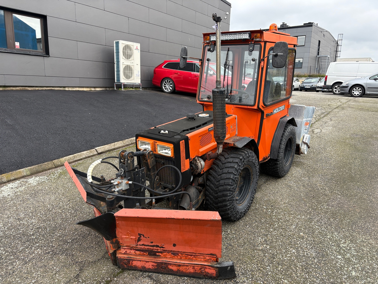 Holder C30 - Комунальна/ Спеціальна техніка: фото 1 Holder C30 - Комунальна/ Спеціальна техніка: фото 1