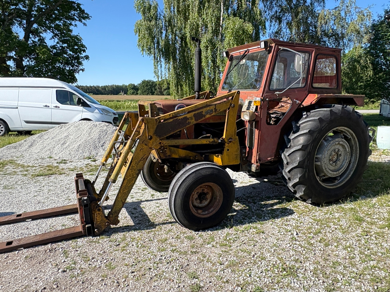 Massey Ferguson 185S - Трактор: фото 1 Massey Ferguson 185S - Трактор: фото 1