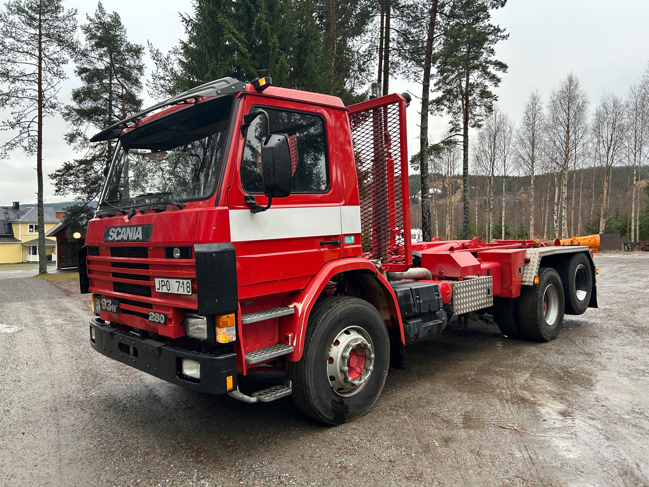 Scania 93H - Гаковий мультиліфт вантажівка: фото 1 Scania 93H - Гаковий мультиліфт вантажівка: фото 1